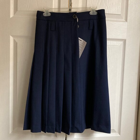 Pleated skirt - Picture 1 of 13